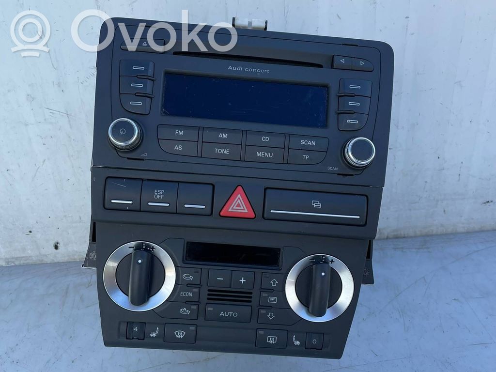 Audi A3 S3 8P Central console control unit 