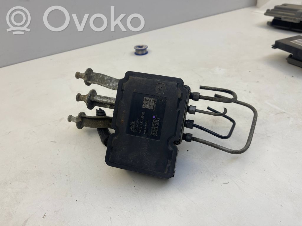 Chrysler 300 - 300C Pompe ABS 