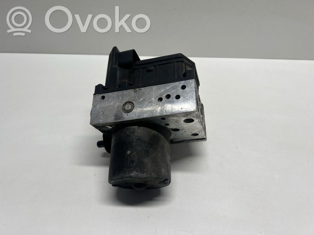 BMW 5 E39 ABS Pump 