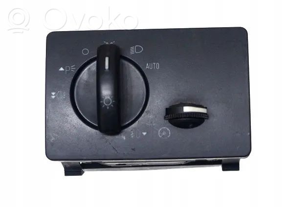 Ford C-MAX I Light switch 