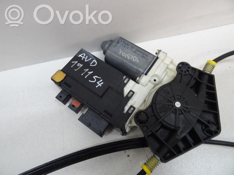 Citroen C8 Elektryczny podnośnik szyby drzwi przednich 