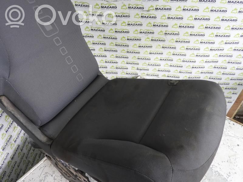 Citroen Berlingo Etumatkustajan istuin 