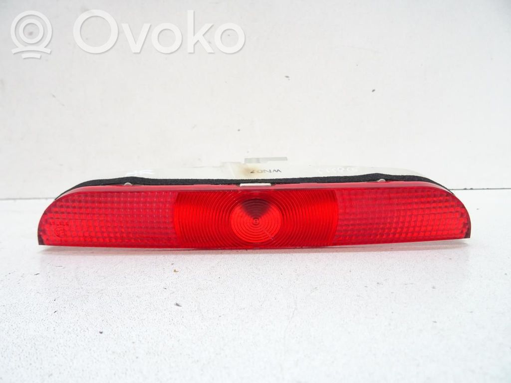 Mazda 3 I Third/center stoplight 