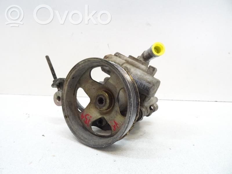 Peugeot Boxer Ohjaustehostimen pumppu 