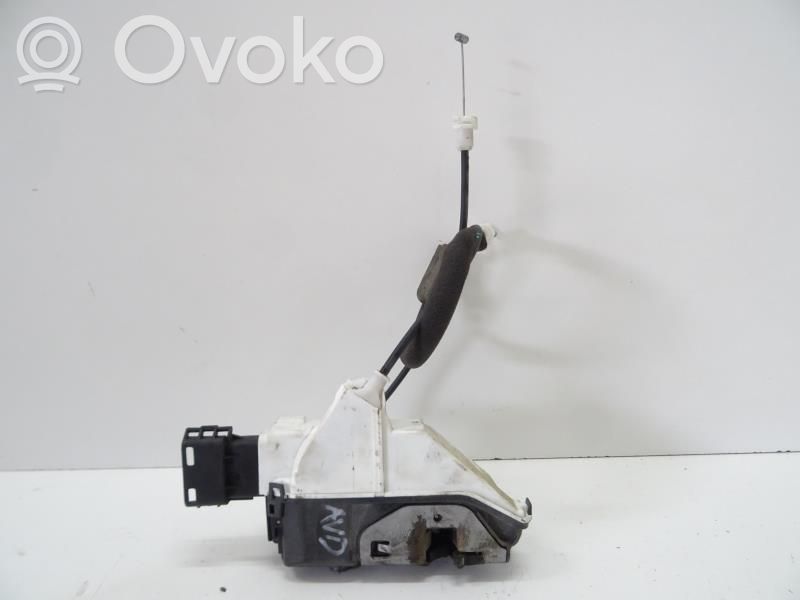 Citroen C3 Priekšpusē slēdzene 