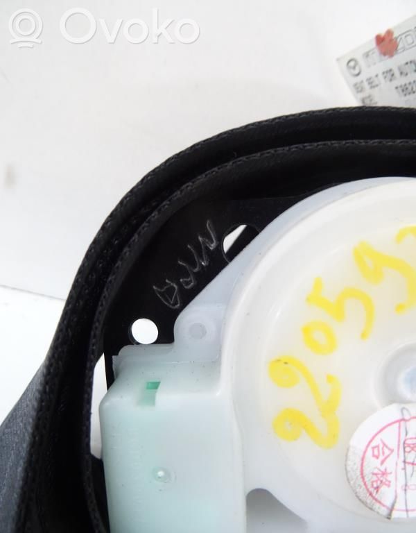 Mazda 2 Front seatbelt 