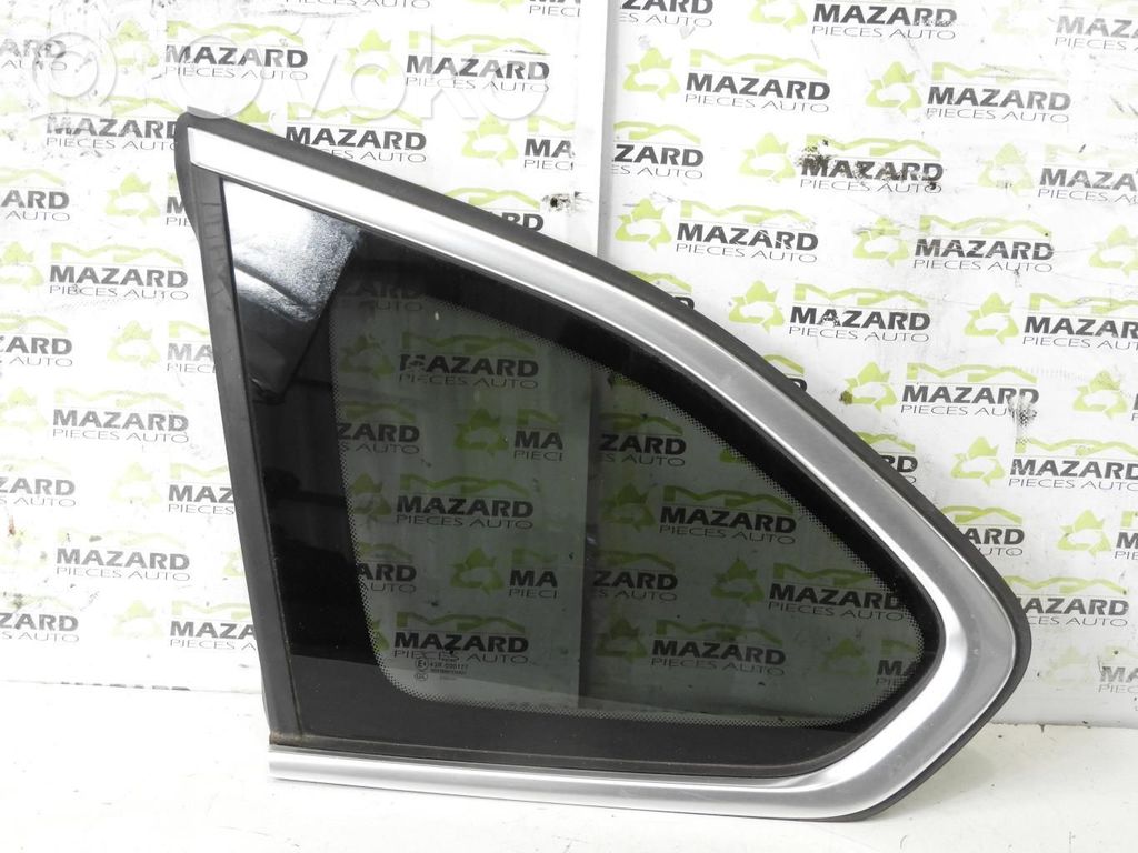 BMW X1 F48 F49 Geam lateral spate 