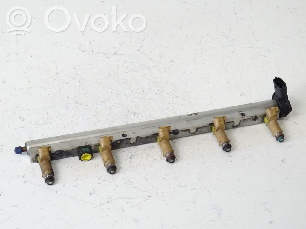 Volvo V50 Tubo principal de alimentación del combustible 