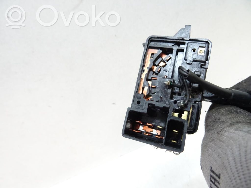 Nissan Almera Palanca de control del limpiaparabrisas 