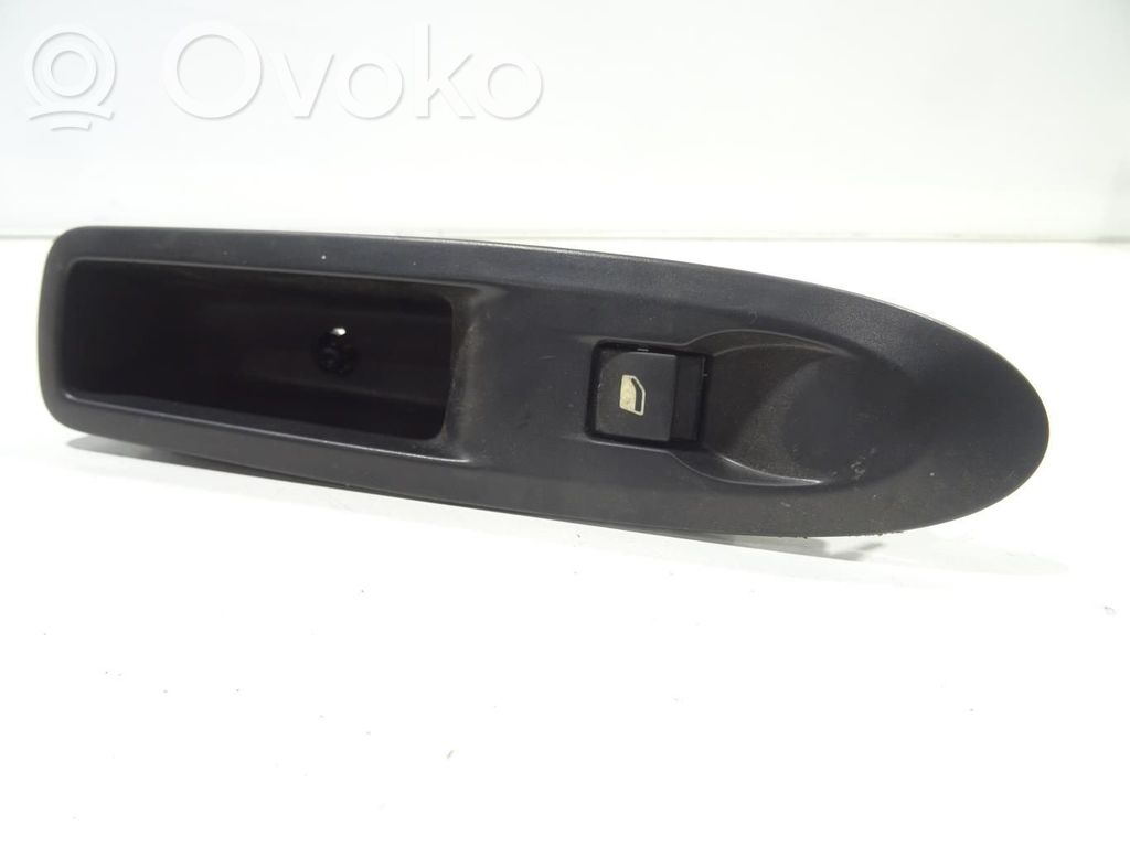 Citroen C4 II Electric window control switch 