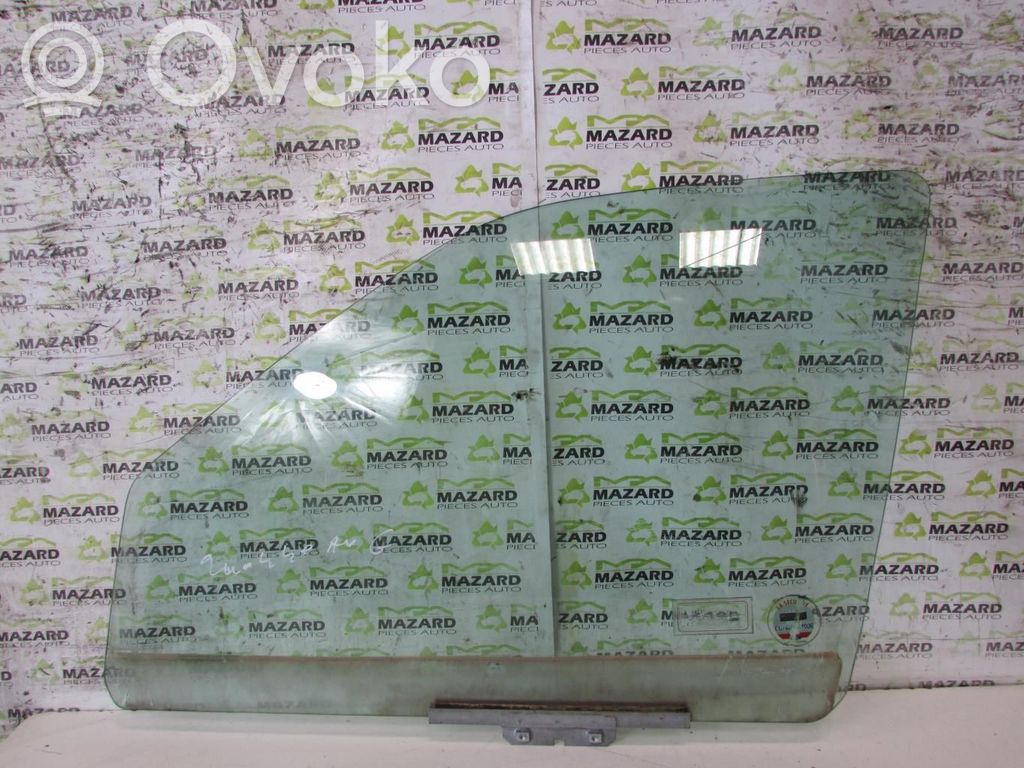 Ford Escort Front door window glass four-door 
