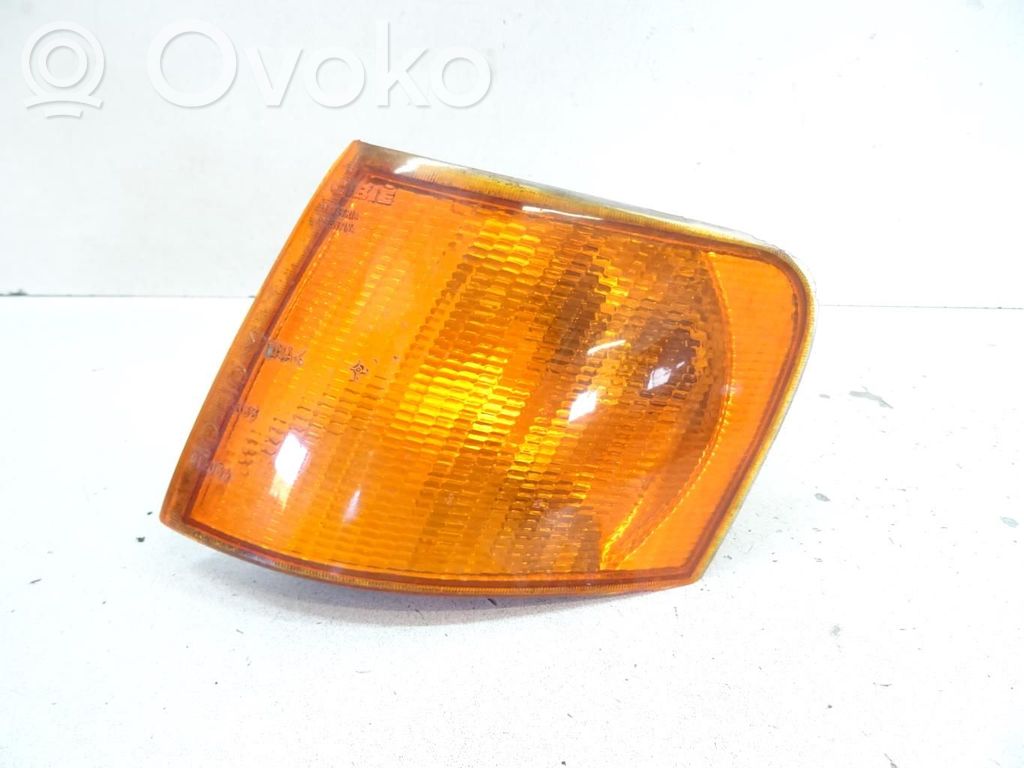 Ford Escort Front fender indicator light 