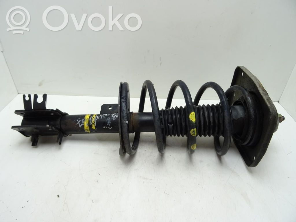 Citroen C8 Etuiskunvaimennin kierrejousella 