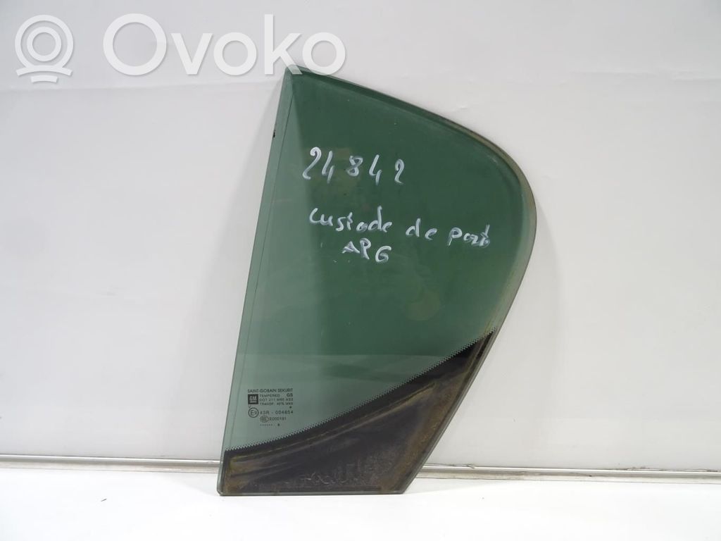 Opel Corsa E Ventanilla de ventilación de la puerta trasera 