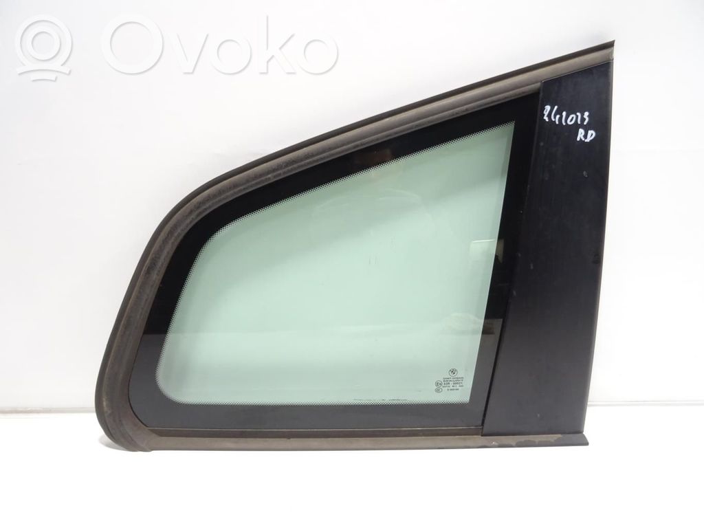 BMW X3 E83 Rear side window 