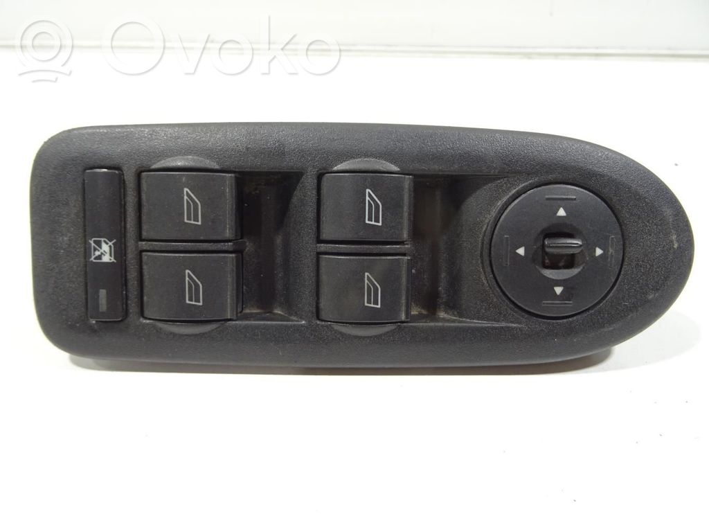 Ford C-MAX I Electric window control switch 