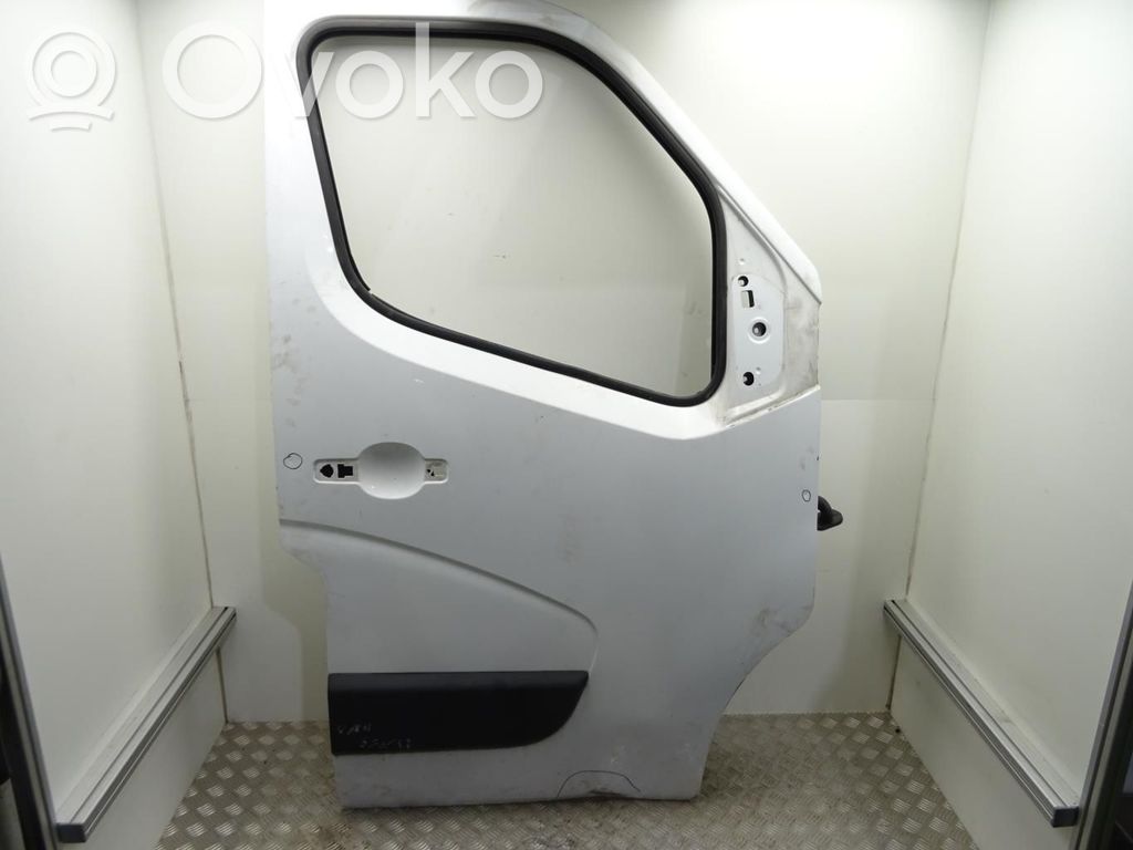 Nissan NV400 Puerta delantera 