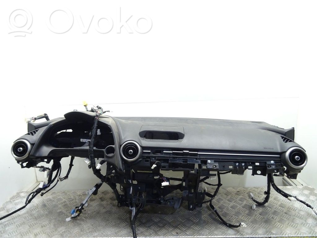 Mazda 2 Panelė 