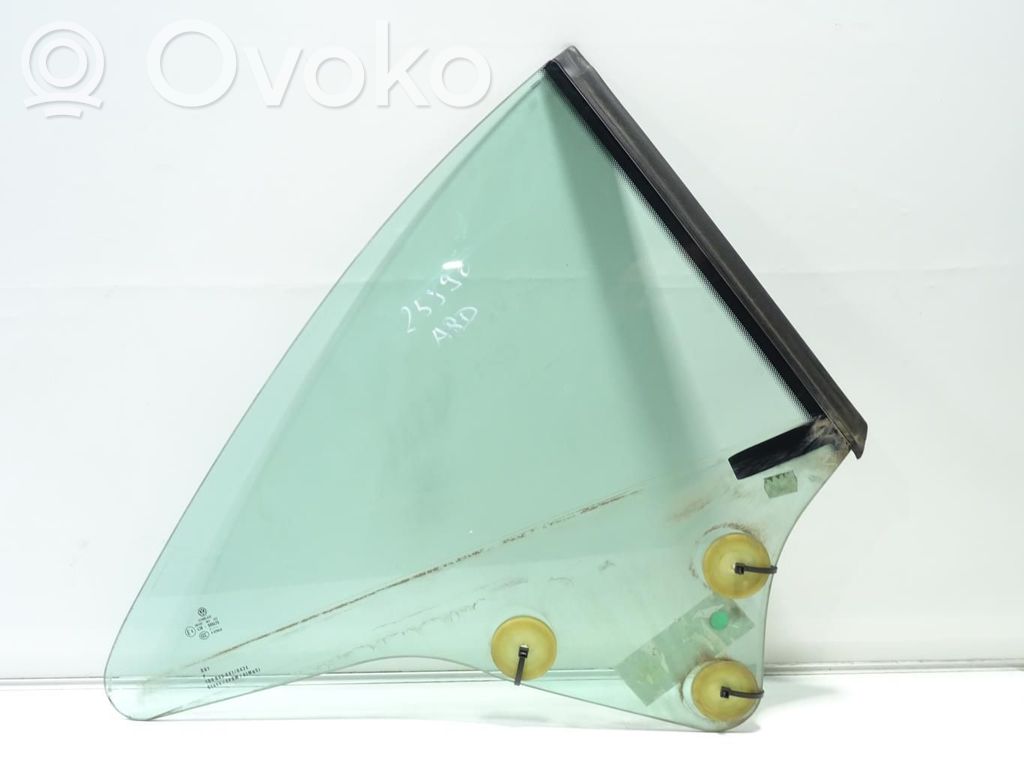 Volkswagen Eos Rear side window 