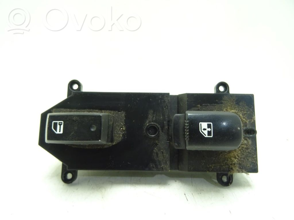 Hyundai Santa Fe Electric window control switch 