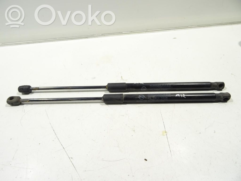 SsangYong Tivoli Tailgate/trunk strut/damper 