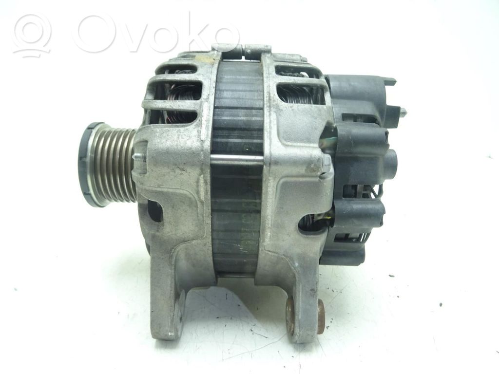 Renault Clio IV Alternator 