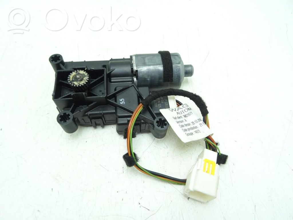 Peugeot 308 Motor/actuator trapă 