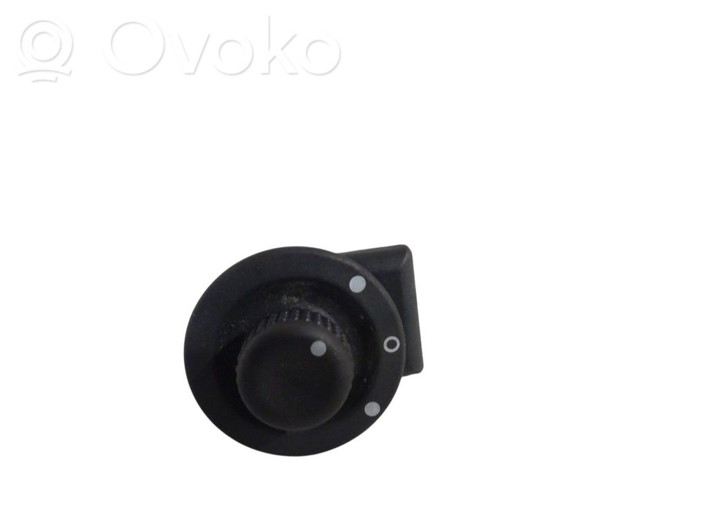 Renault Kangoo II Wing mirror switch 