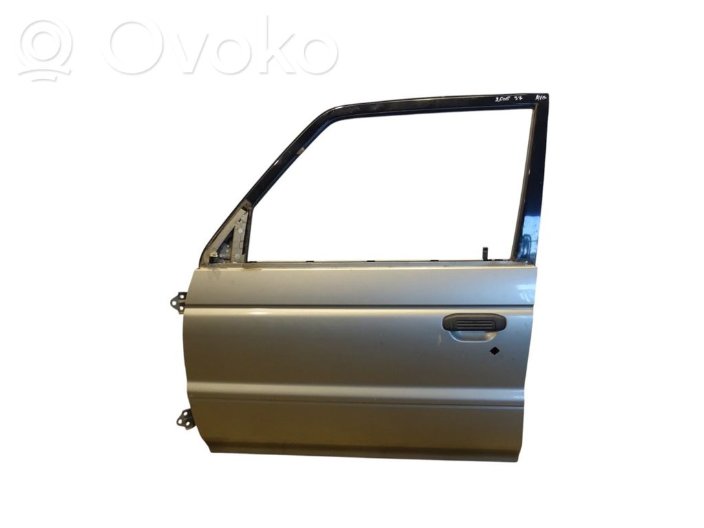 Mitsubishi Pajero Puerta delantera