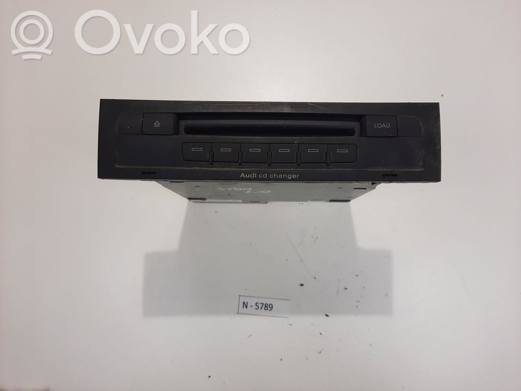 Audi Q7 4L CD/DVD mainītājs 