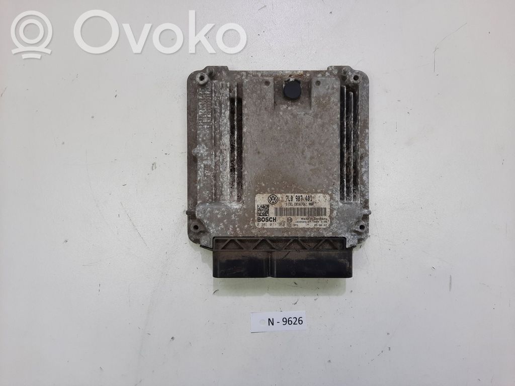 Volkswagen Touareg I Engine control unit/module 