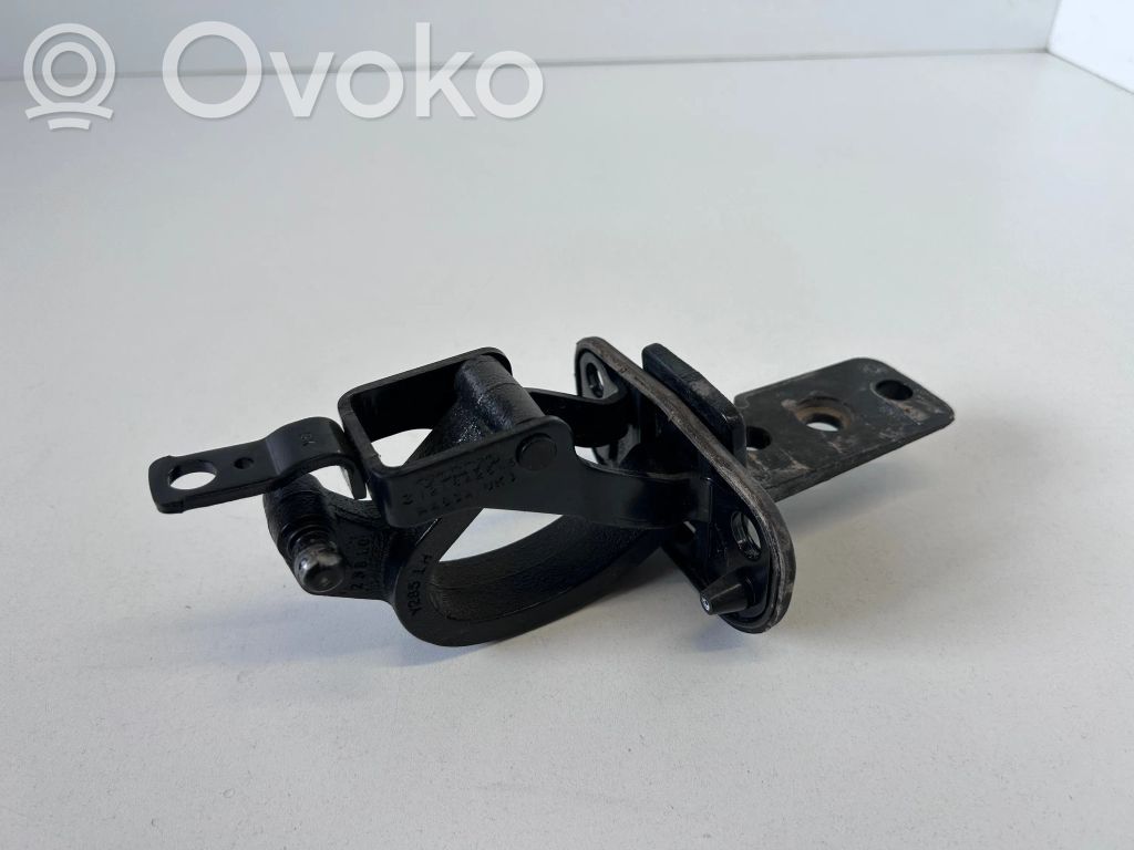 Volvo V70 Tailgate/trunk/boot hinge 