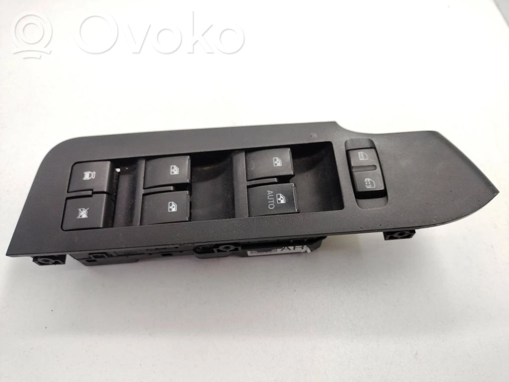 Chevrolet Captiva Electric window control switch 