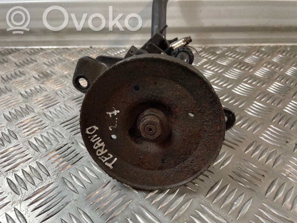 Nissan Terrano Vairo stiprintuvo siurblys 