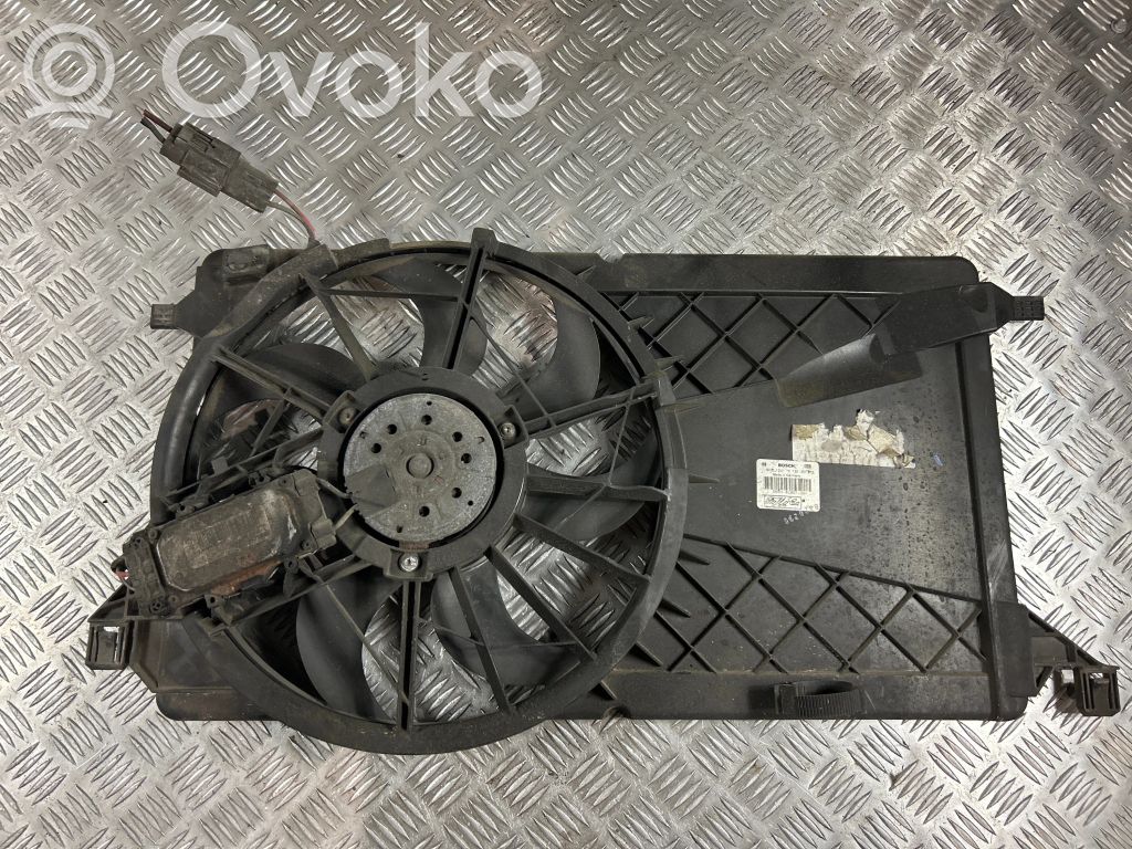 Ford Focus Elektrinis radiatorių ventiliatorius 