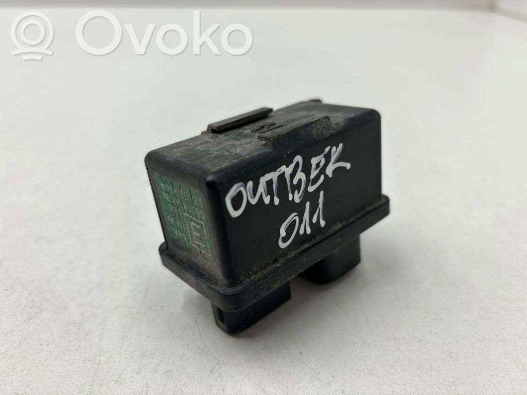 Subaru Outback Window wiper relay 