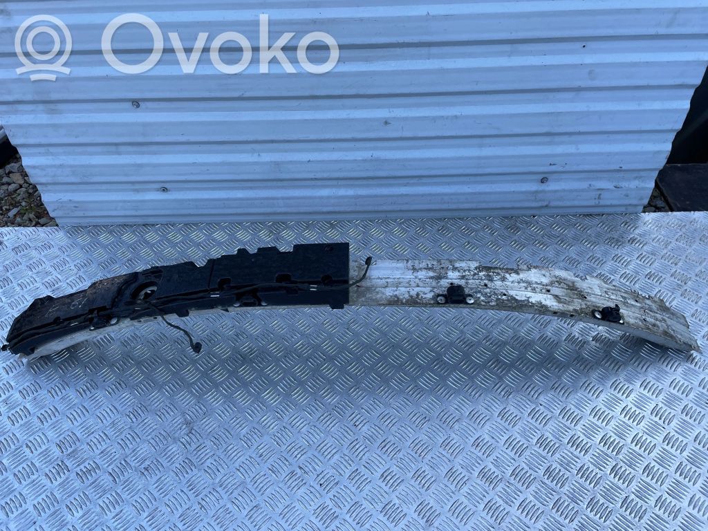 BMW 5 E60 E61 Priekšpusē bampera sija / balka 