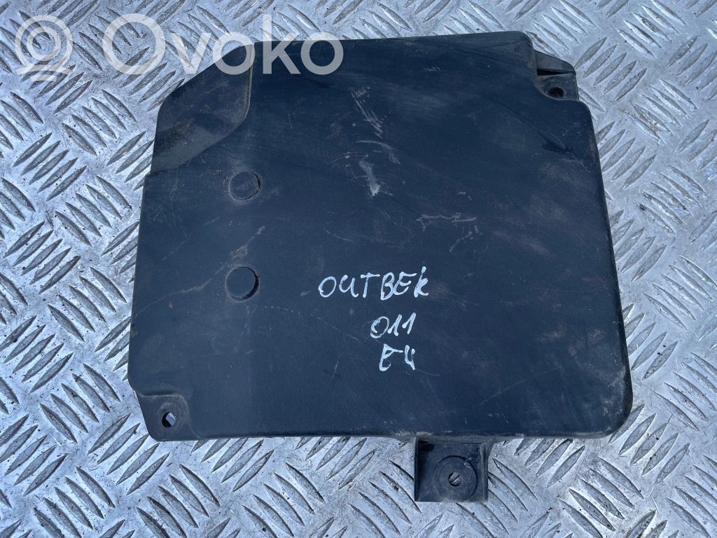 Subaru Outback Altra parte del vano motore 