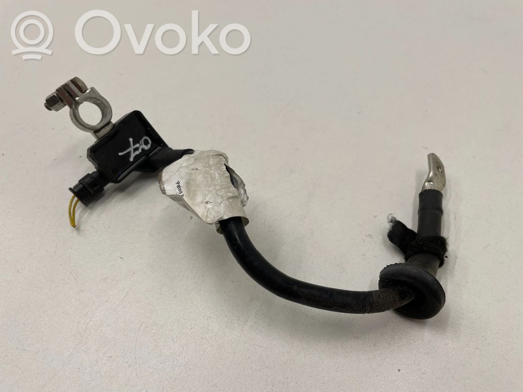 Audi Q7 4L Maakaapeli, akku 