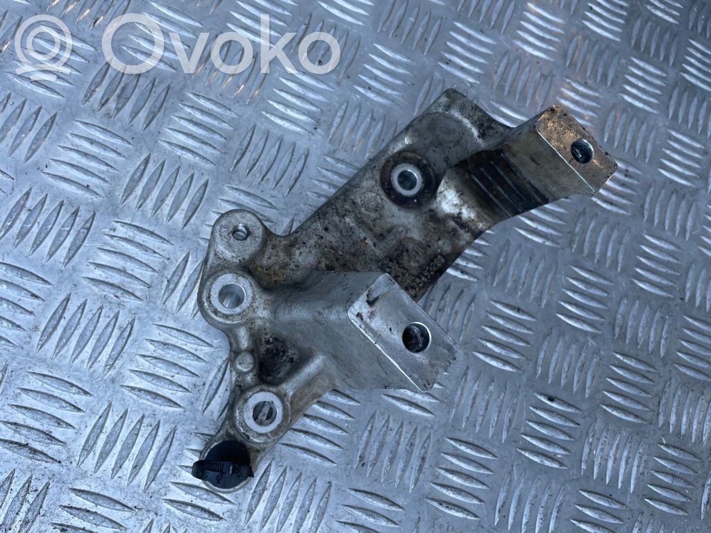 Peugeot 508 RXH Gearbox mounting bracket 