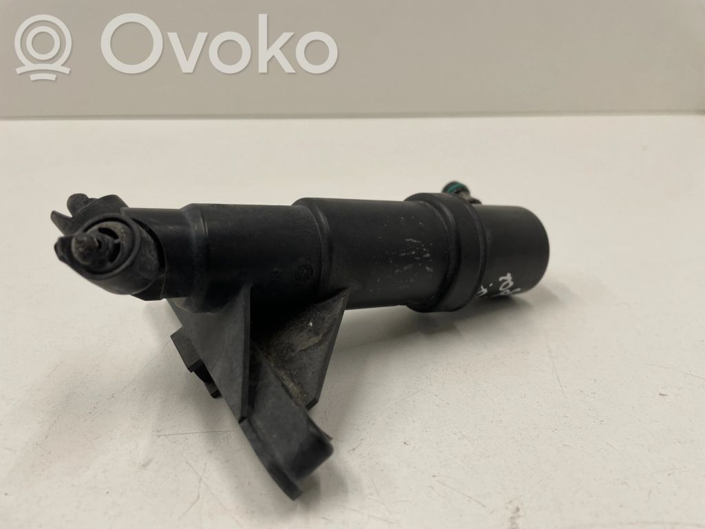 Headlight washer spray nozzle   070407,15551