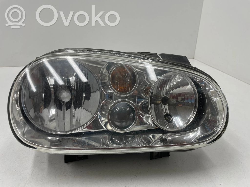 Volkswagen Golf IV Lampa przednia 