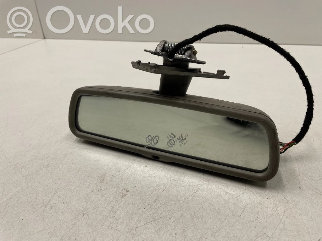 Rear view mirror (interior)   E1010589