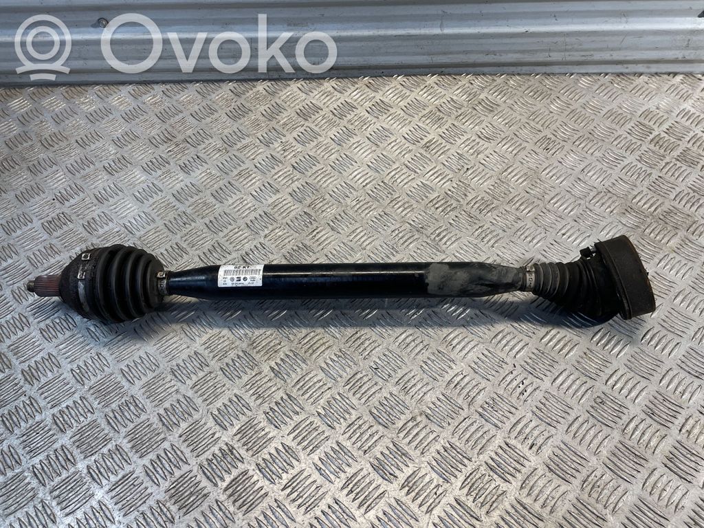 Skoda Rapid (NH) Priekinis pusašis 