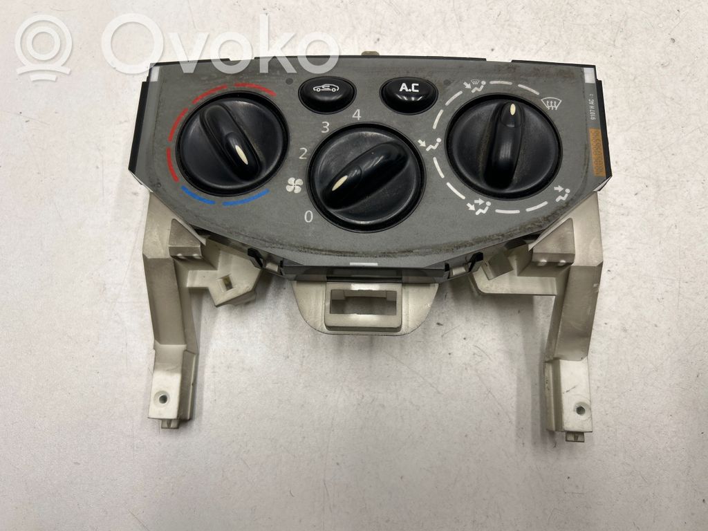 Opel Vivaro Climate control unit 