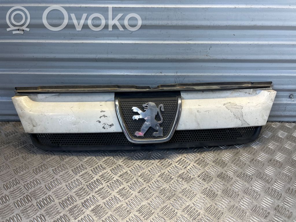 Peugeot Boxer Front grill 