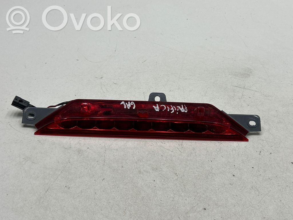 Chrysler Pacifica Third/center stoplight 