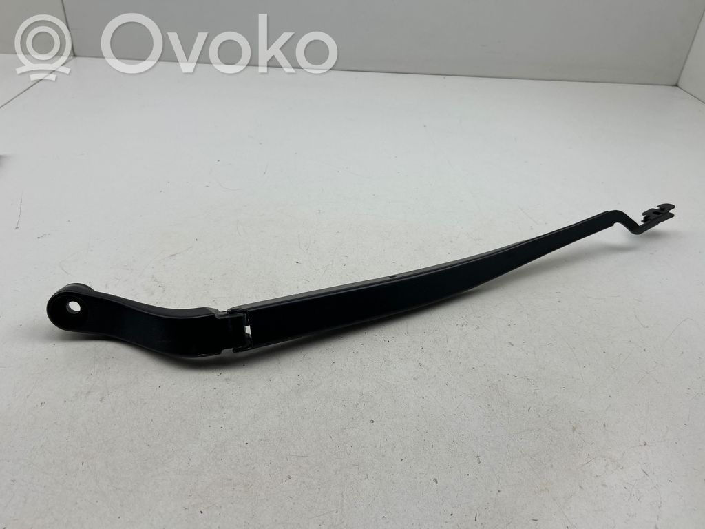 Chrysler Pacifica Front wiper blade arm 