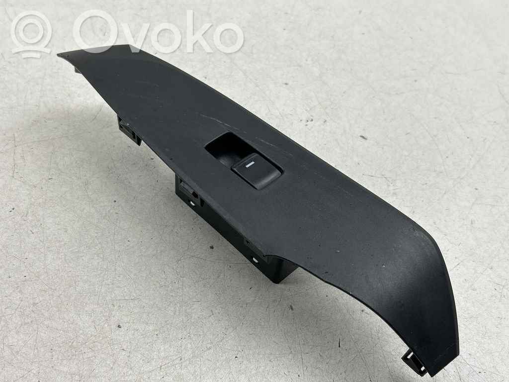 Elektrisko logu slēdzis   GKL166370A