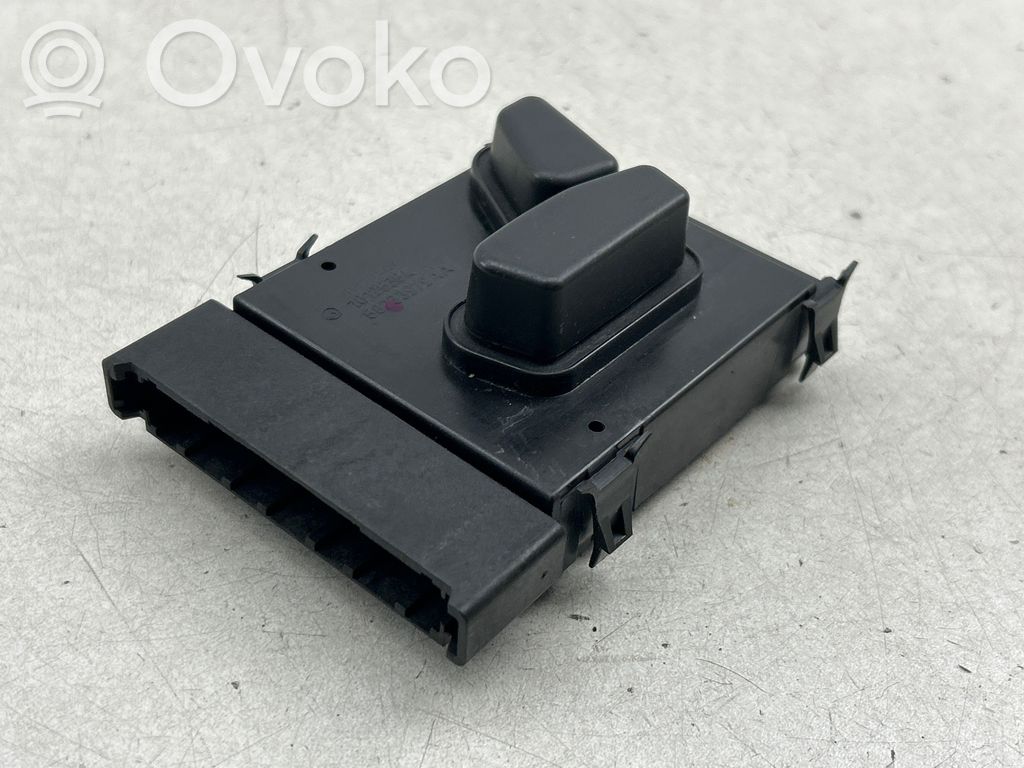 Seat control switch   10126364,68233979AA